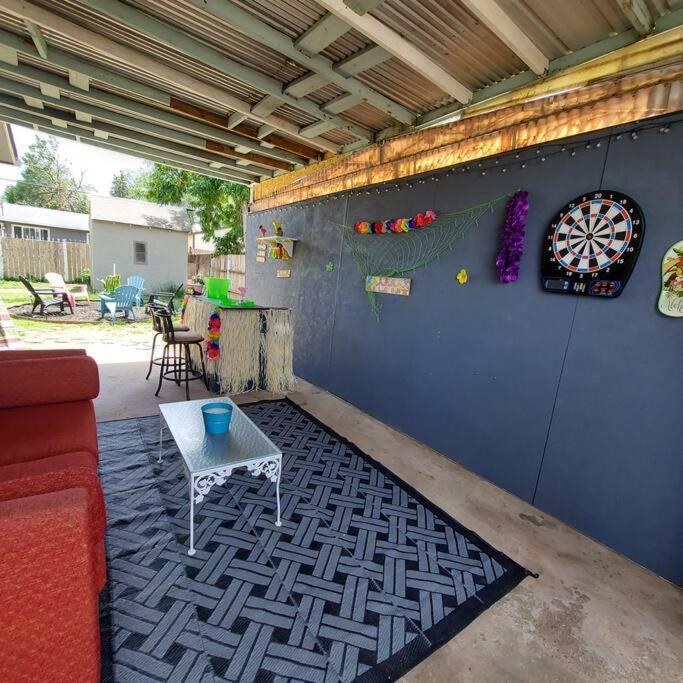Cheerful 3 Bedroom House. Great Location Colorado Springs Exterior photo