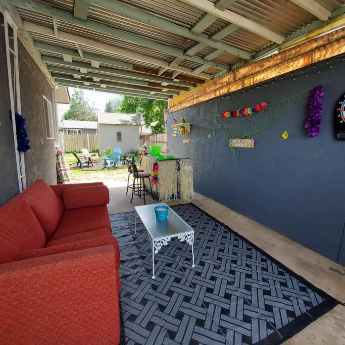 Cheerful 3 Bedroom House. Great Location Colorado Springs Exterior photo