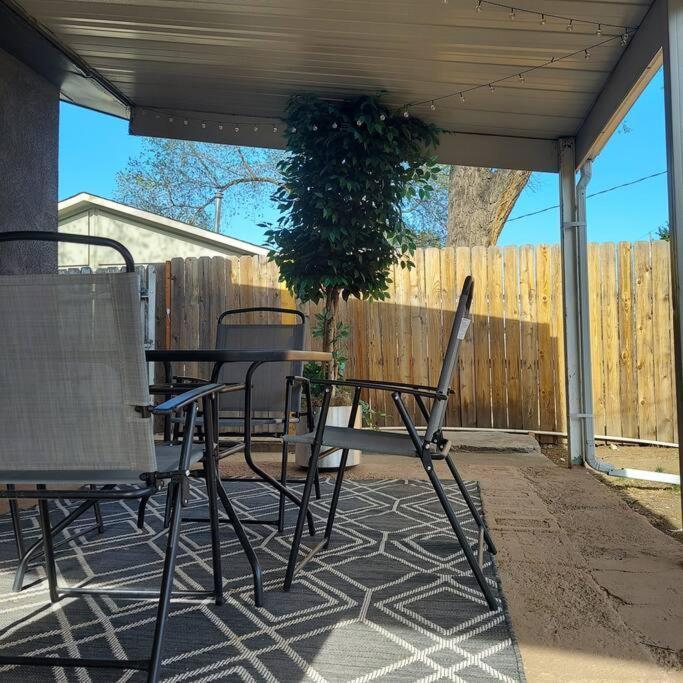 Cheerful 3 Bedroom House. Great Location Colorado Springs Exterior photo